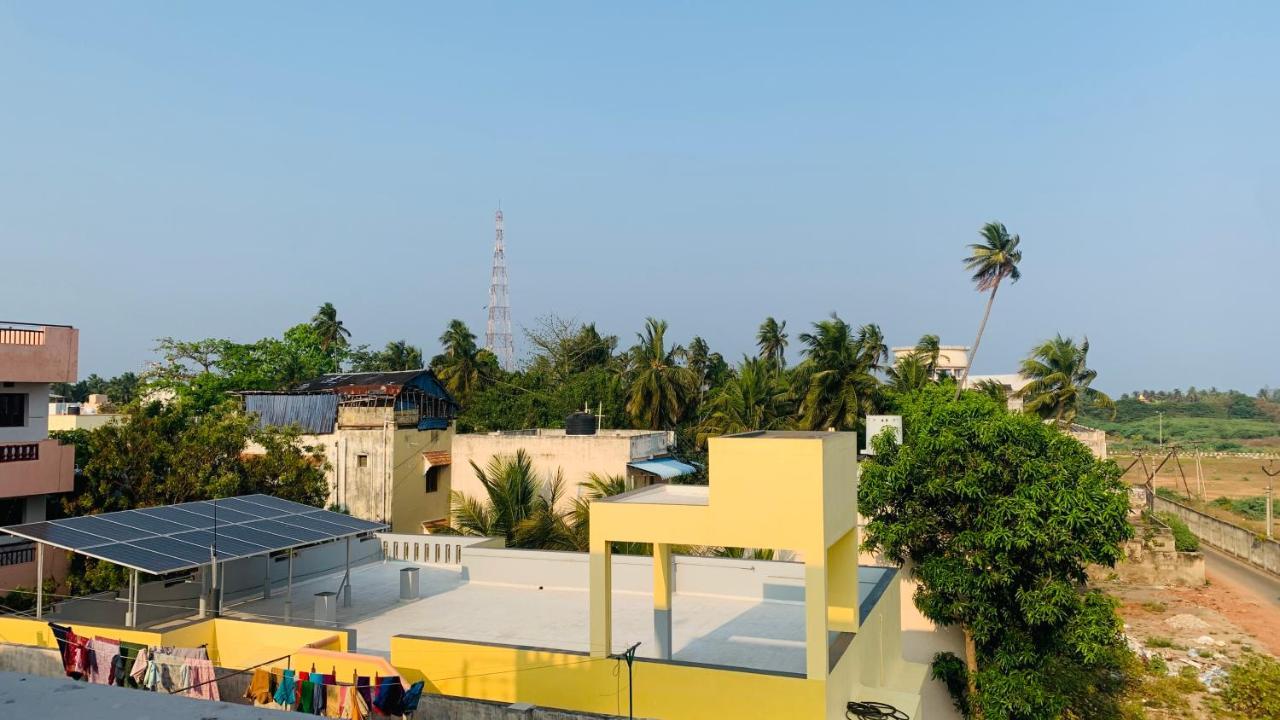 Holi-Wood Guesthouse Pondicherry Exterior foto