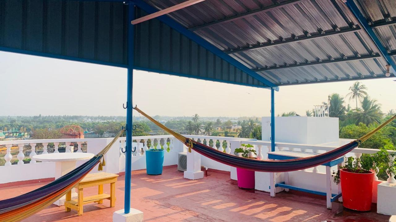 Holi-Wood Guesthouse Pondicherry Exterior foto