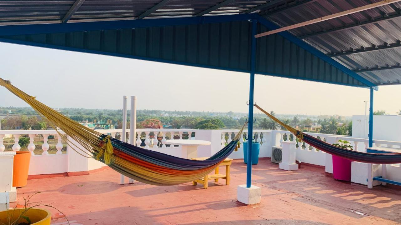 Holi-Wood Guesthouse Pondicherry Exterior foto